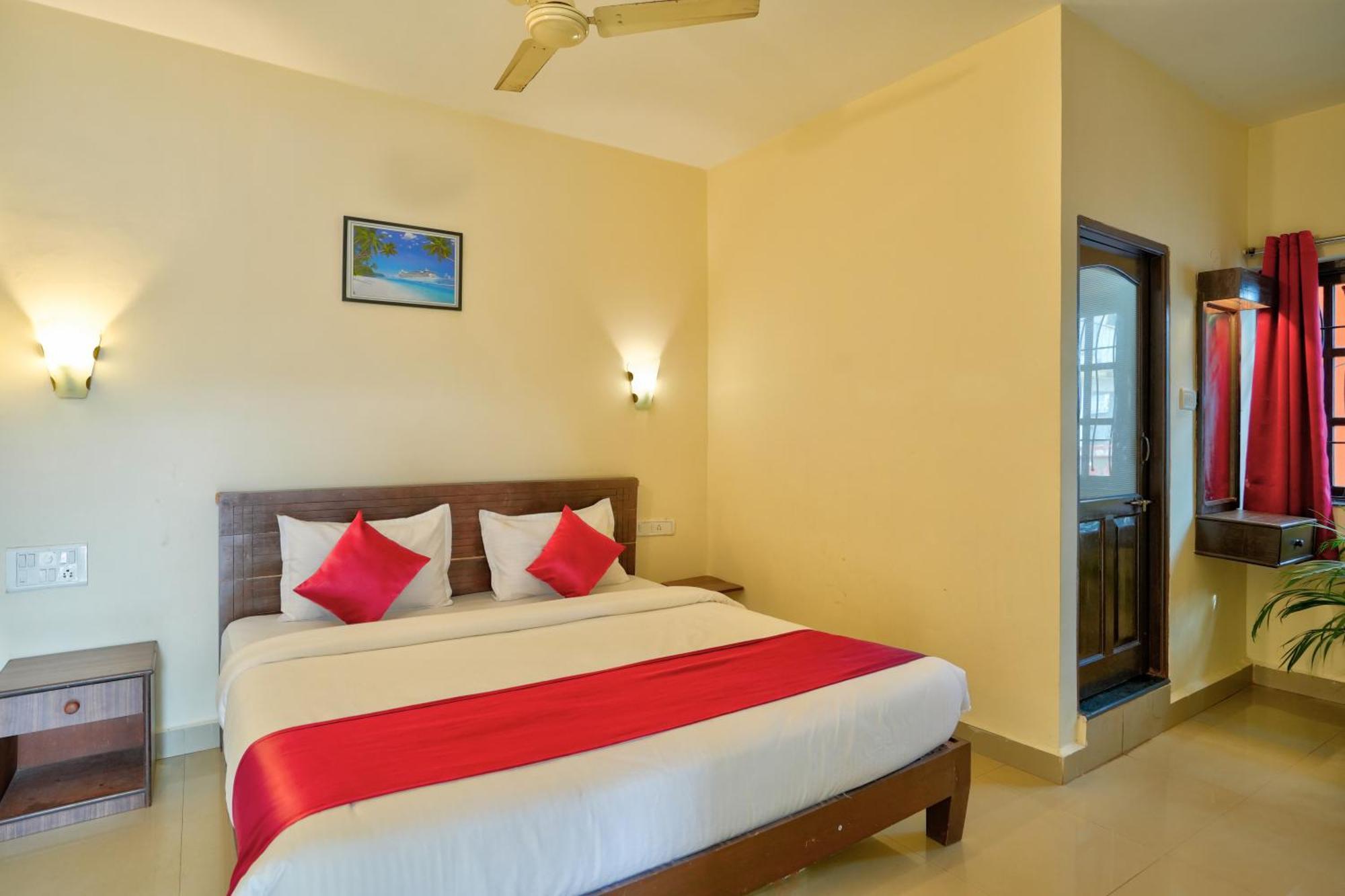 Hotel Salty Waves Baga Eksteriør billede